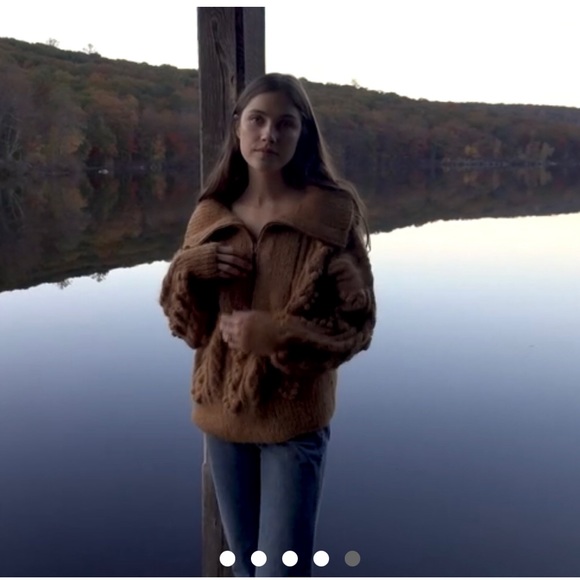 ❌SOLD❌Doen Lyon Sweater NWT - Picture 3 of 6